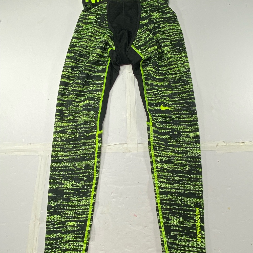 NIKE Pro Men Atletic Tight Size Small Hyperwarm Series 74478–702
